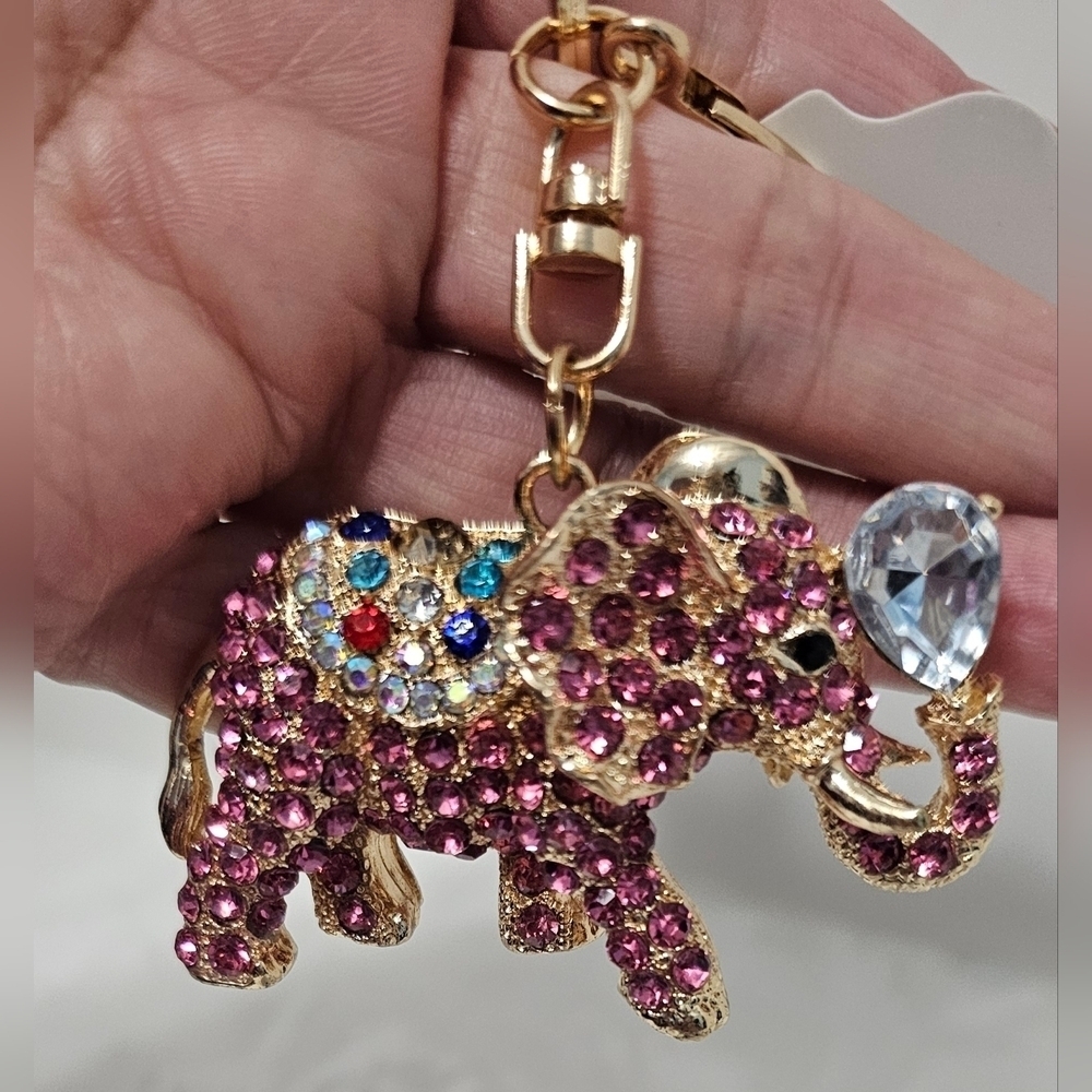 New Rhinestones Elephant Keychain - Picture 2 of 5